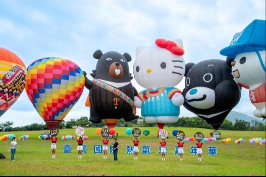 《別有洞天》太空梭電梯星光民宿 Taitung Bagian luar foto